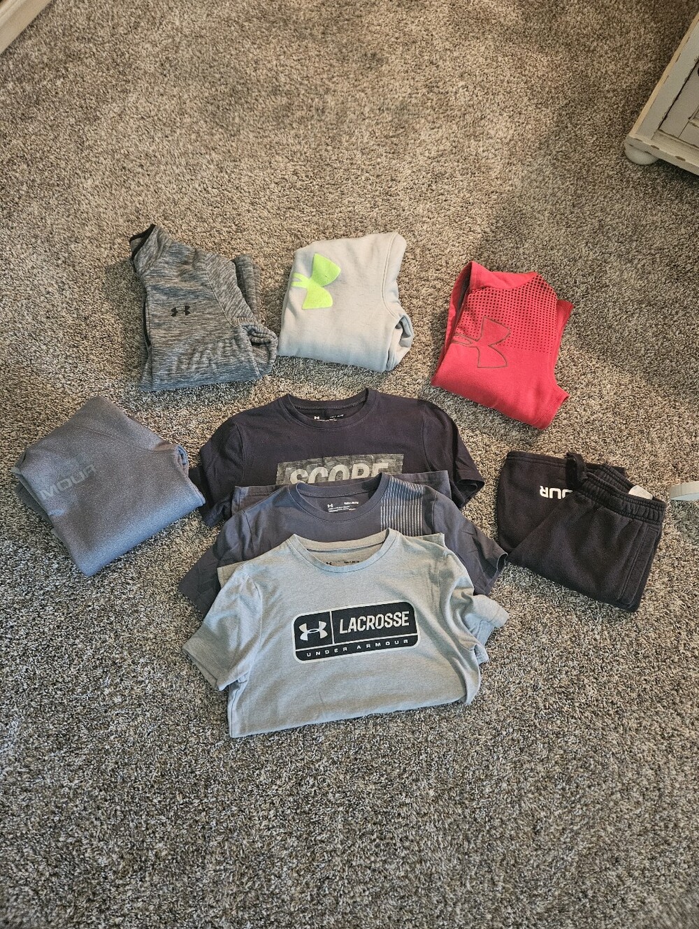Boys Under Armour Lot M